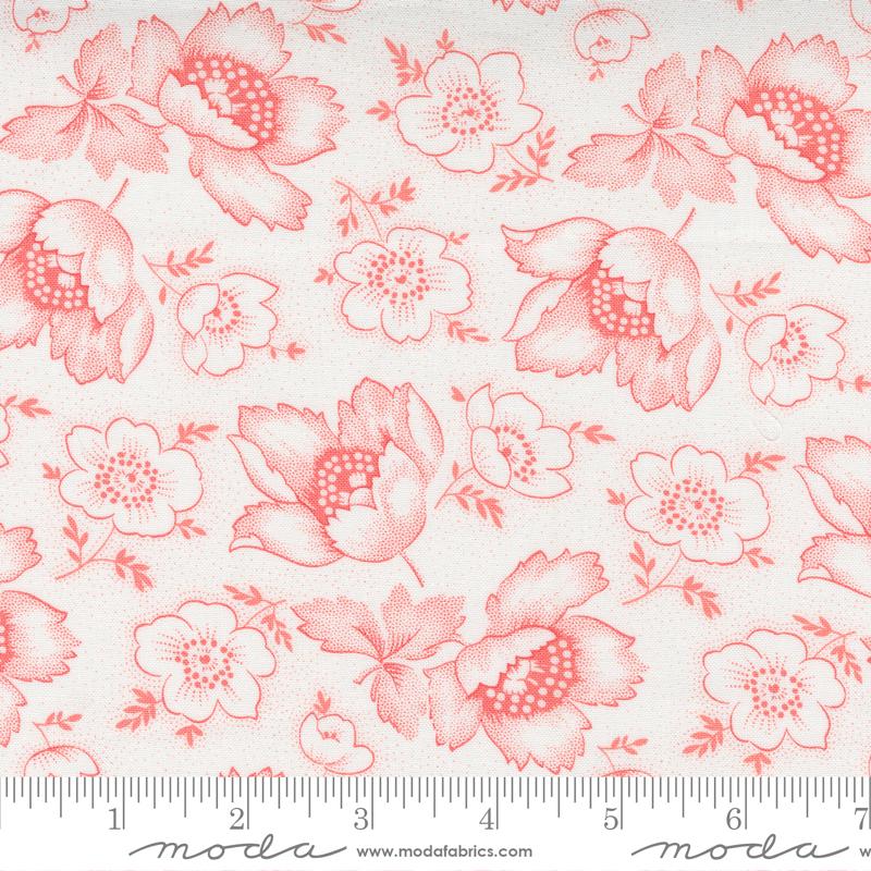 Linen Cupboard Florals - Chantilly Strawberry - Quilt Fabric