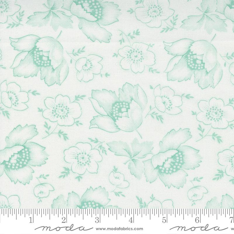 Linen Cupboard Florals - Chantilly Sky Blue - Quilt Fabric
