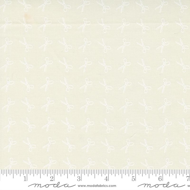 Linen Cupboard Scissors - Ivory - Quilt Fabric