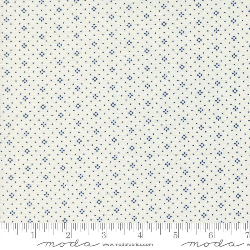Denim Daisies Eyelet - Daisy Midnight Jean - Quilt Fabric