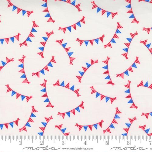 Holiday Essentials Americana White - Flag Bunting - Fabric