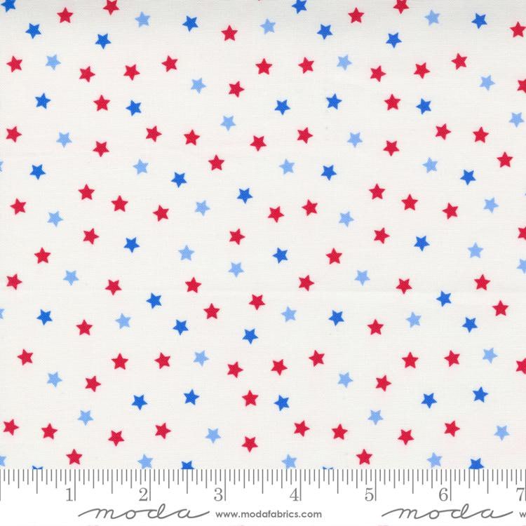 Holiday Essentials Americana White - Stars 1 - Quilt Fabric