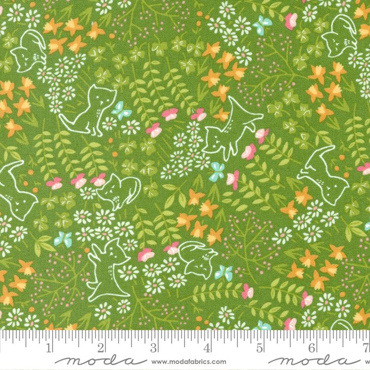 Here Kitty Kitty Grass - Quilt Fabric