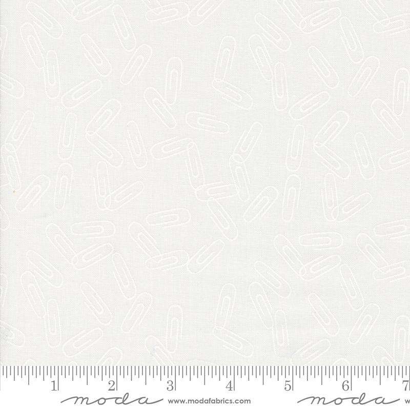 Back To School Paperclip - Paper White - Quilt Fabric