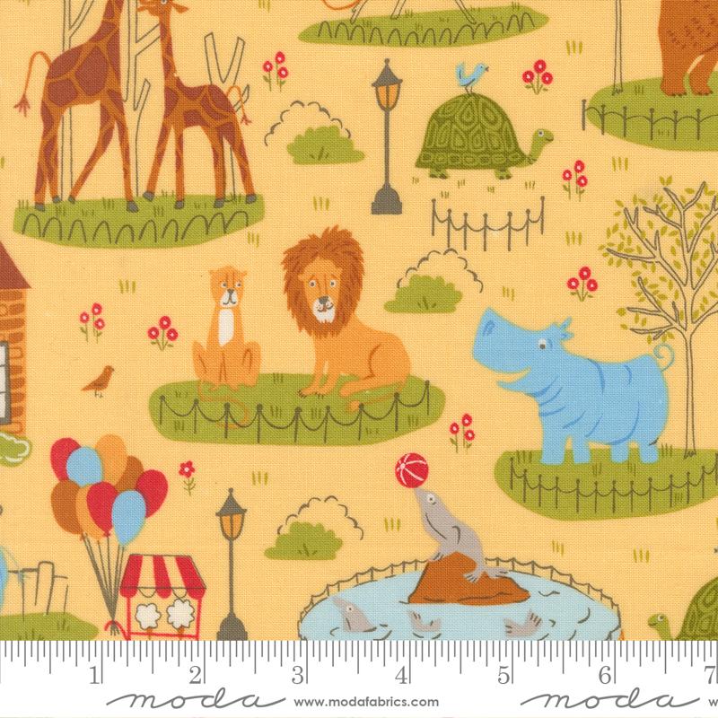 Animal Park Fun Zoo Banana - Quilt Fabric