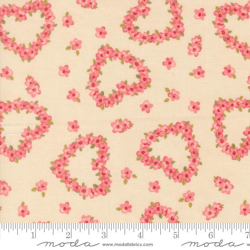 Je Taime Wreath Lace - Quilt Fabric, zoomed in. Select this picture to zoom back out.