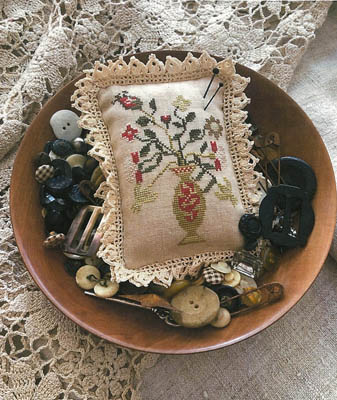Sarah's Christmas Urn - Cross Stitch Pattern