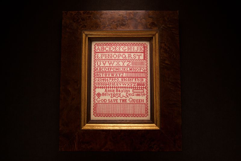 Annie Bayliss - God Save The Queen - Cross Stitch Pattern