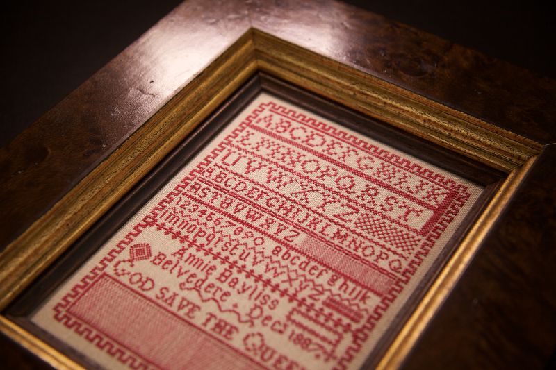 Annie Bayliss - God Save The Queen - Cross Stitch Pattern