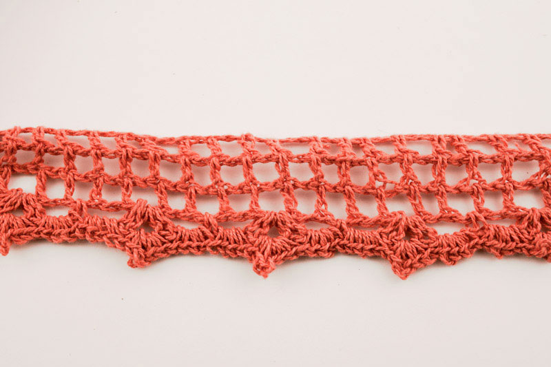 Crochet Trim Nells Rhubarb - 25 yards