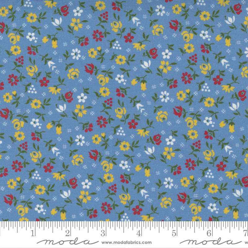 Picture Perfect Light Blue - Tic Tac Rose - Quilt Fabric