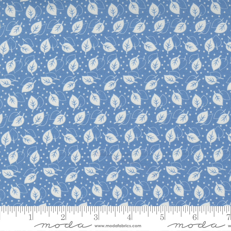 Picture Perfect Light Blue - Ditsy - Quilt Fabric