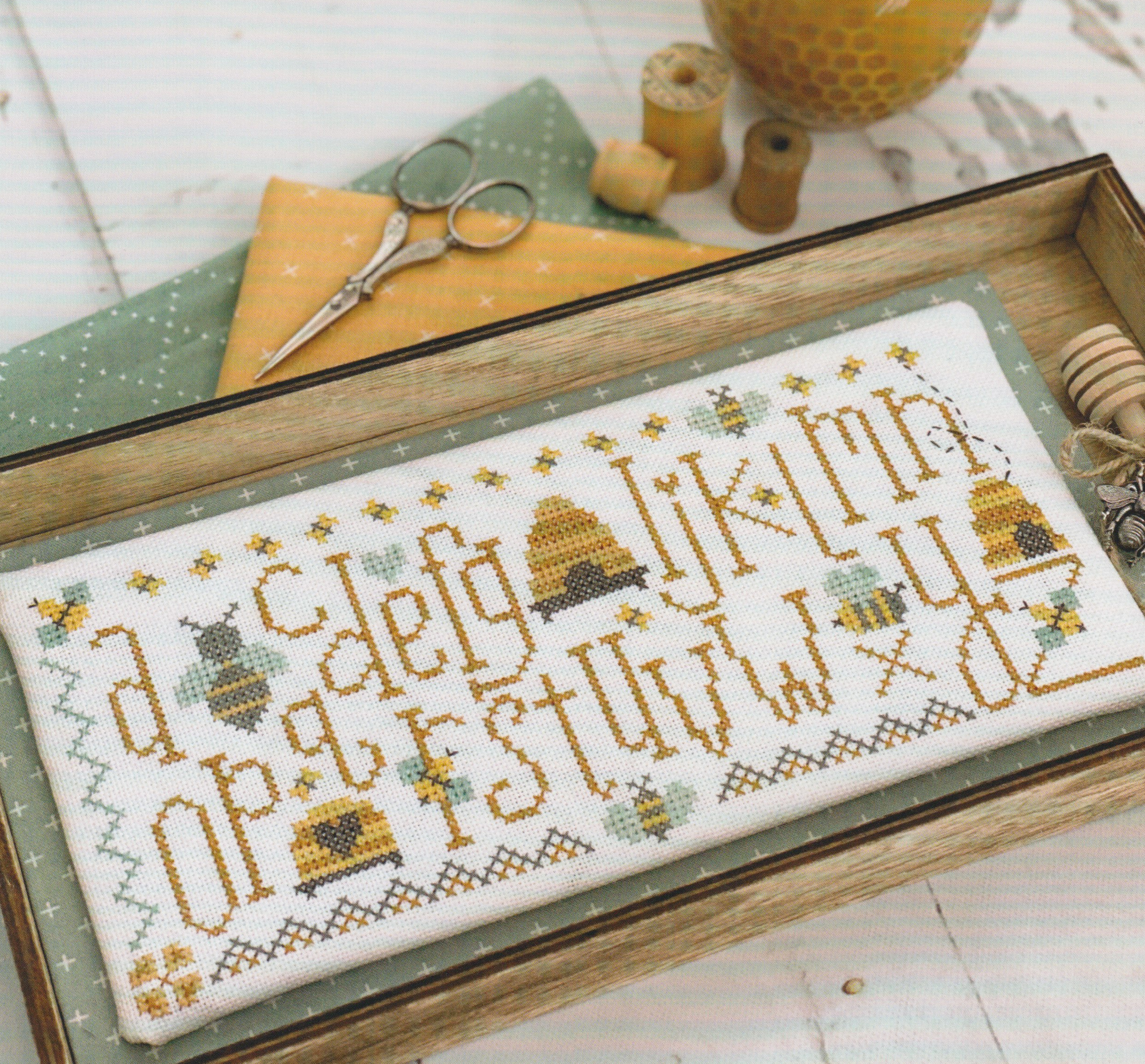 A Bee C - Cross Stitch Pattern