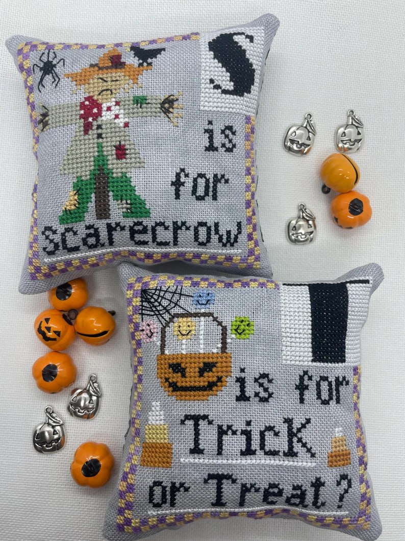 Halloween Alphabet - S & T - Cross Stitch Pattern