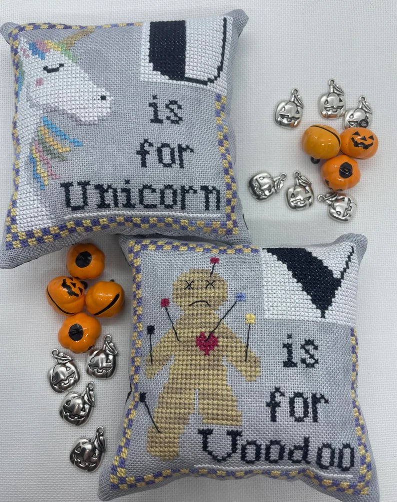 Halloween Alphabet - U & V - Cross Stitch Pattern
