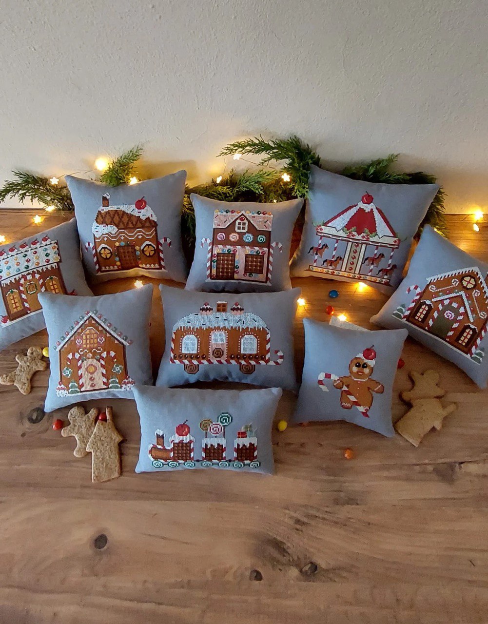 Gingerbread Smalls 2022 - Cross Stitch Pattern
