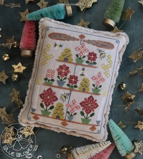 Holiday Card 2022 - Cross Stitch Pattern