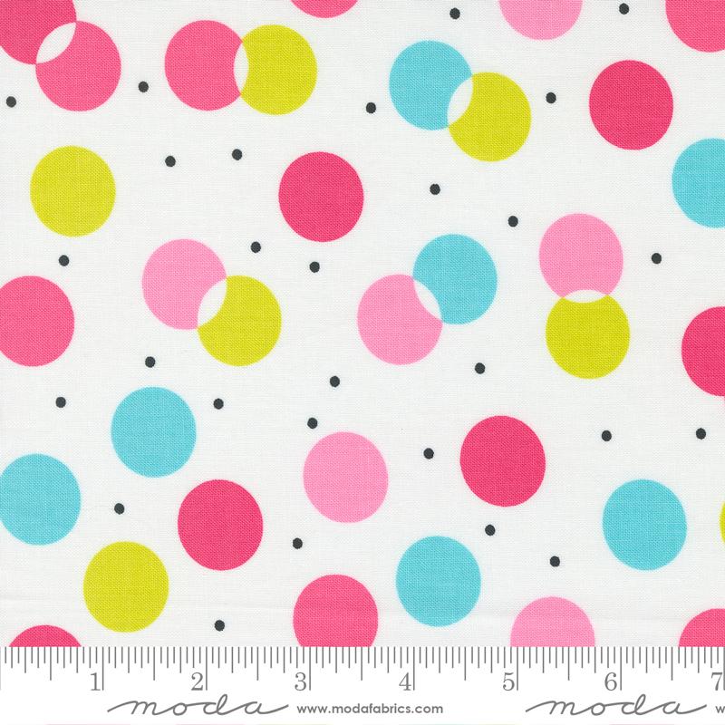 Sweet And Plenty Sugar - Juggle Dots - Quilt Fabric