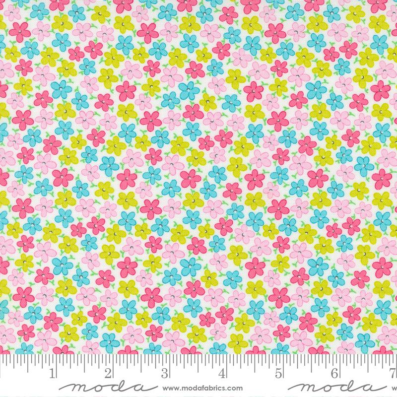 Sweet And Plenty Sugar - Free Ditsy - Quilt Fabric