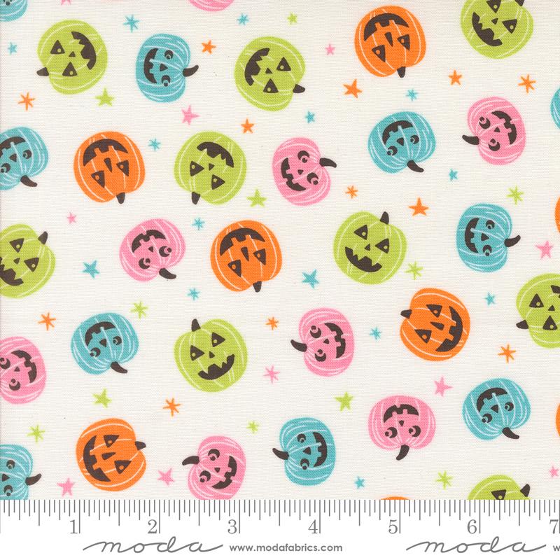 Fab Boo Lous Pumpkins Ghostly - Halloween Quilt Fabric