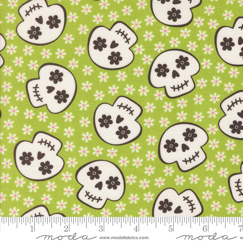 Fab Boo Lous Skulls Green Slime - Halloween Quilt Fabric