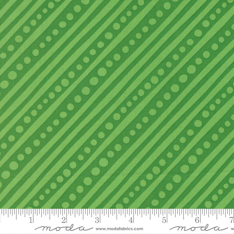 Snow Time Striped Hollyleaf - Quilt Fabric