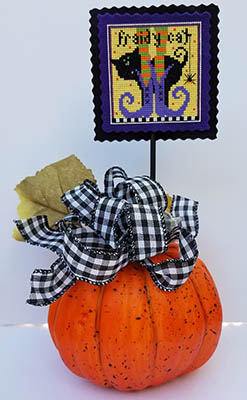 Fraidy Cat (October Pumpkin Poke) - Cross Stitch 