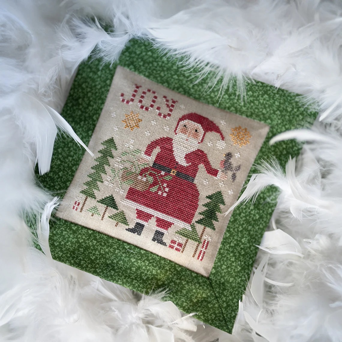 Pere Noel Rouge - Christmas Cross Stitch Pattern