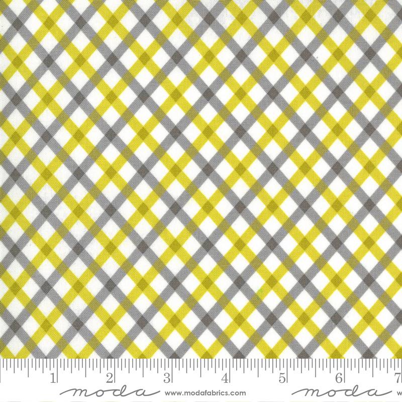 Flowers For Freya Foggy - Quilt Fabric