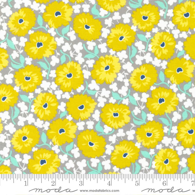 Fragrant Florals - Foggy - Quilt Fabric