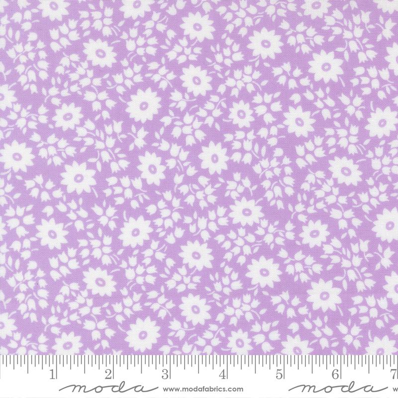 30s Playtime 2025 Posy Lilac - Quilt Fabric