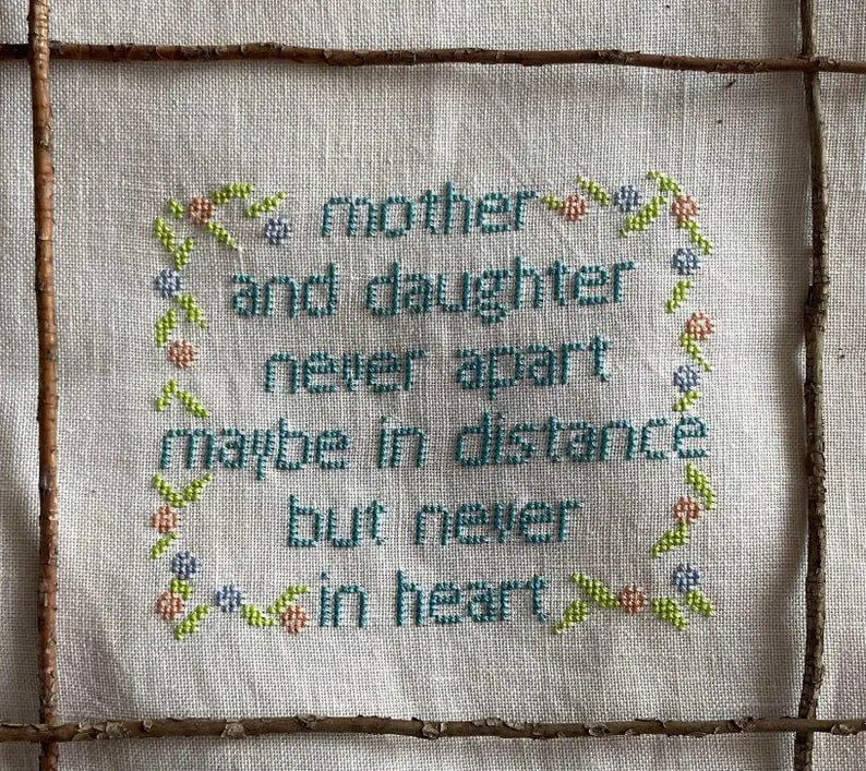 Mother And Daughter - Cross Stitch Pattern