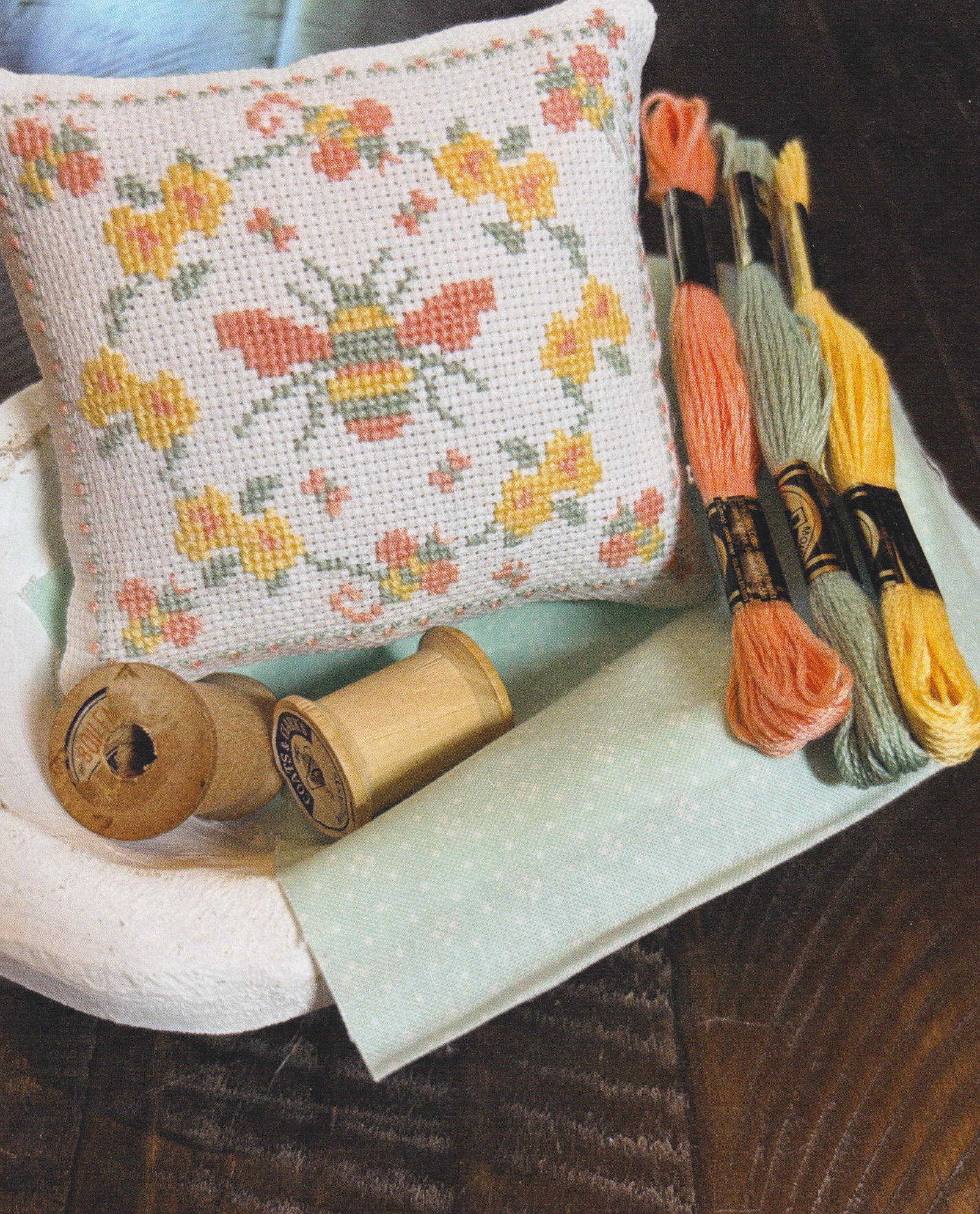 Summer Of Bees - Anabella's NeedleArt