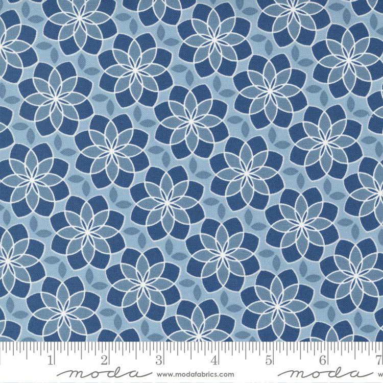 Zinnia Lake - Zinnia - Quilt Fabric