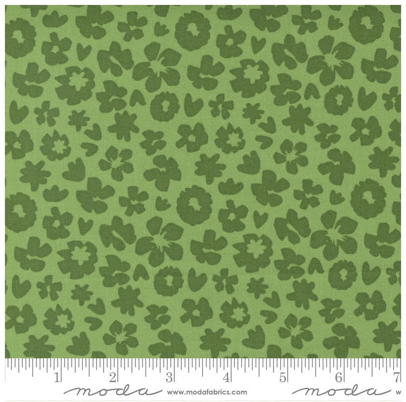 Zinnia Fresh Grass - Night Garden - Quilt Fabric