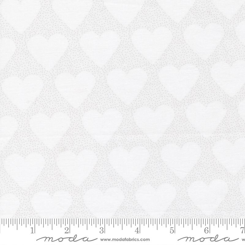XOXO Hearts - I Heart You Lace - Quilt Fabric