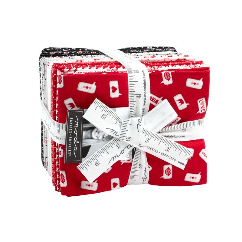 XOXO - Fat Quarter Bundle
