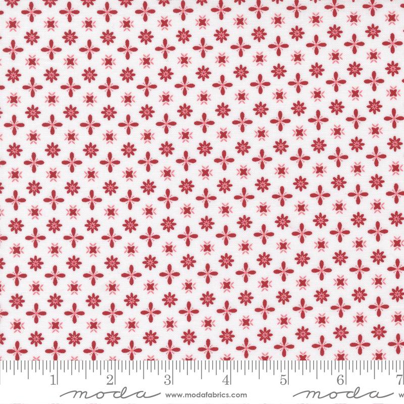 XOXO Flutter - Lace - Quilt Fabric