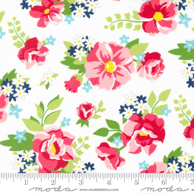 Berry Basket Sugar - Big Blooms Florals - Quilt Fabric