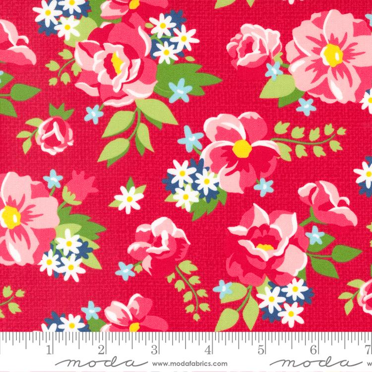 Berry Basket Cranberry - Big Blooms Florals - Quilt Fabric