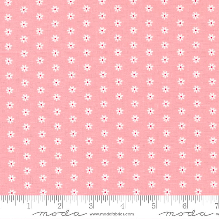 Berry Basket Strawberry - Daisy Dot Ditsy Dot - Quilt Fabric