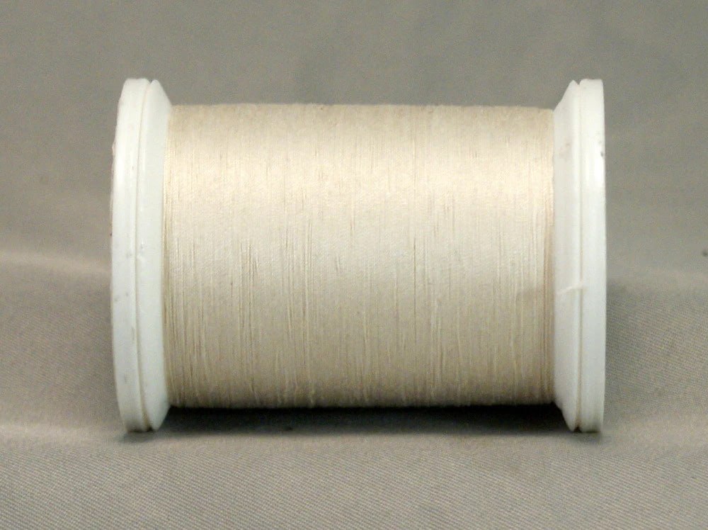 Machine Quilting Thread Natural 500 yd 001