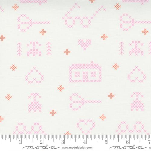 Make Time Off White - Stitching Sampler Icons - Quilt Fabric