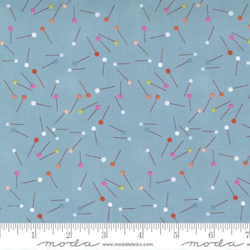 Make Time Bluebell - Stitching Pins Dot - Quilt Fabric