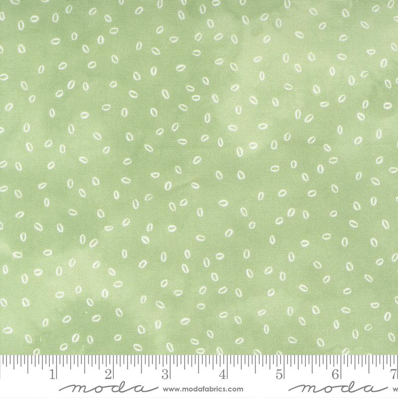 Flutterby Leaf Brimstone - Quilt Fabric, zoomed in. Select this picture to zoom back out.
