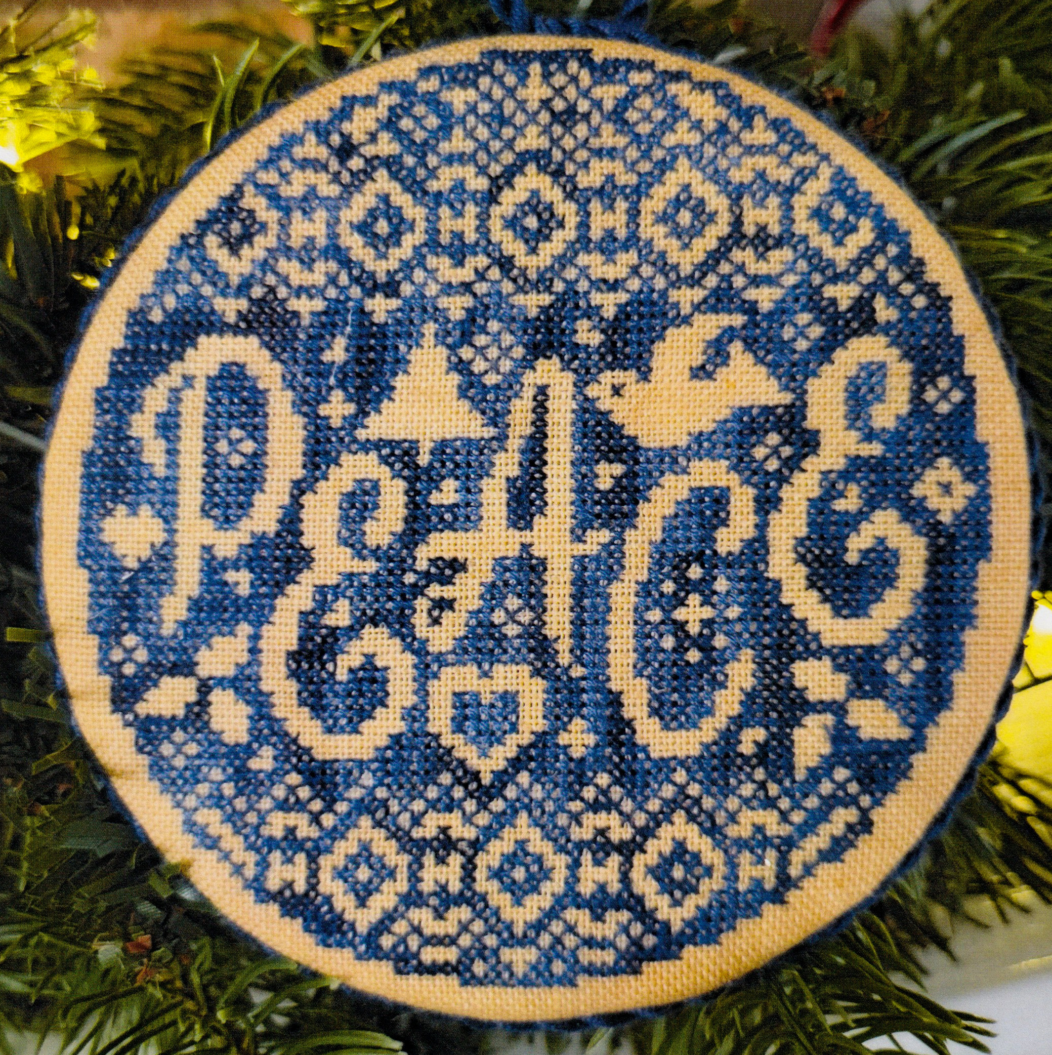 Peace Bauble - Christmas Cross Stitch Pattern