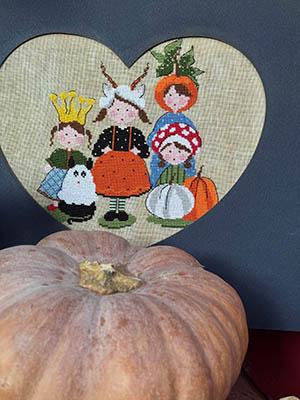 A Caccia Di Dolcetti - Halloween Cross Stitch Pattern