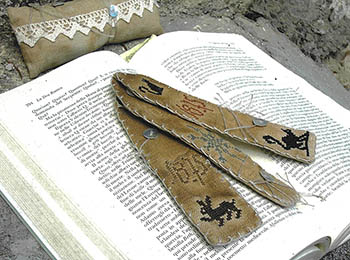 Primitive Bookmarks - Cross Stitch Pattern, zoomed in. Select this picture to zoom back out.
