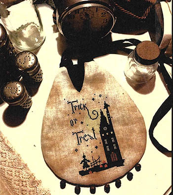 Trick Or Treat Ditty Bag - Halloween Cross Stitch Pattern , zoomed in. Select this picture to zoom back out.