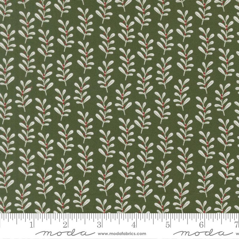 Gingerbread Lane Leaves Holly - Quilt Fabric